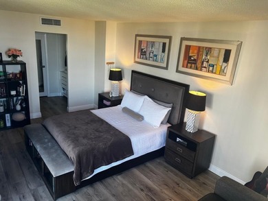 Beautifully updated condo in the heart of Aventura, featuring a on  in Florida - for sale on GolfHomes.com, golf home, golf lot