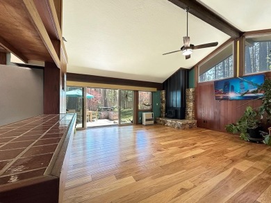 This cozy bright home is located in Graeagle Meadows with views on Graeagle Meadows Golf Course in California - for sale on GolfHomes.com, golf home, golf lot