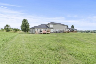 Located on the 16th fairway of the Peninsula Golf Resort, this on Peninsula Golf Resort in Kentucky - for sale on GolfHomes.com, golf home, golf lot