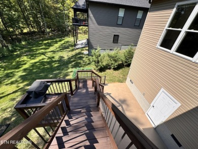 Immaculate One-Level Home in Desirable Mialaquo Point - Tellico on Tellico Village -The Links At Kahite Golf Course in Tennessee - for sale on GolfHomes.com, golf home, golf lot
