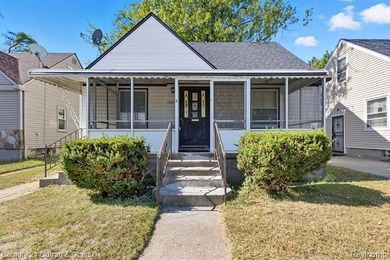 **WOW 800+ SQ FT 3 BEDROOM, 1 BATH BUNGALOW IN DETROIT**NICE on Detroit Golf Club  in Michigan - for sale on GolfHomes.com, golf home, golf lot