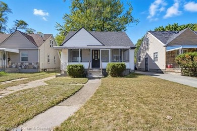 **WOW 800+ SQ FT 3 BEDROOM, 1 BATH BUNGALOW IN DETROIT**NICE on Detroit Golf Club  in Michigan - for sale on GolfHomes.com, golf home, golf lot