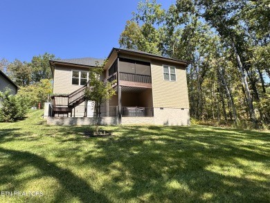 Immaculate One-Level Home in Desirable Mialaquo Point - Tellico on Tellico Village -The Links At Kahite Golf Course in Tennessee - for sale on GolfHomes.com, golf home, golf lot