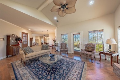 Wonderful single-story home in gated golf course community! on Pinnacle Golf and Boat Club in Texas - for sale on GolfHomes.com, golf home, golf lot