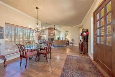 Wonderful single-story home in gated golf course community! on Pinnacle Golf and Boat Club in Texas - for sale on GolfHomes.com, golf home, golf lot