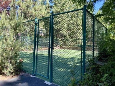 Come enjoy this wonderful .26 acre lot located in Foxglenn on Bailey Creek Golf Course in California - for sale on GolfHomes.com, golf home, golf lot