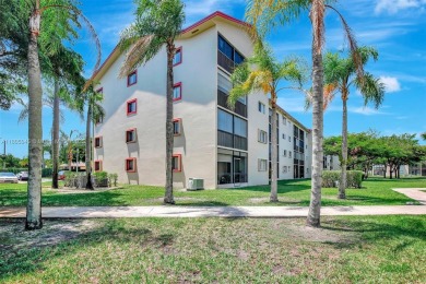 Constructed just in 1993 this 2 bedroom with 1 and a half on Flamingo Lakes Country Club in Florida - for sale on GolfHomes.com, golf home, golf lot
