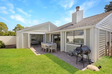 Beautifully remodeled single-family home in Sandestin with 2-car on Sandestin Golf and Beach Resort - The Links in Florida - for sale on GolfHomes.com, golf home, golf lot