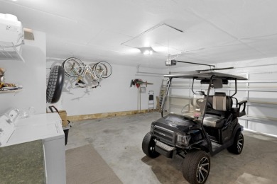 Beautifully remodeled single-family home in Sandestin with 2-car on Sandestin Golf and Beach Resort - The Links in Florida - for sale on GolfHomes.com, golf home, golf lot