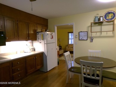 Popular Baronet model in need of a new owner. This nicely on Greenbriar Woodlands in New Jersey - for sale on GolfHomes.com, golf home, golf lot