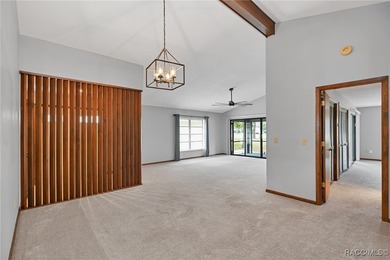 Spacious 2 bedroom 2 bath detached villa *on the golf course*! on Sugarmill Woods Golf and Country Club in Florida - for sale on GolfHomes.com, golf home, golf lot