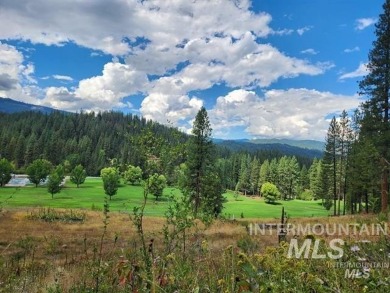 See this adorable little cabin on .64 acre. The best lot in on Terrace Lakes Golf Resort in Idaho - for sale on GolfHomes.com, golf home, golf lot