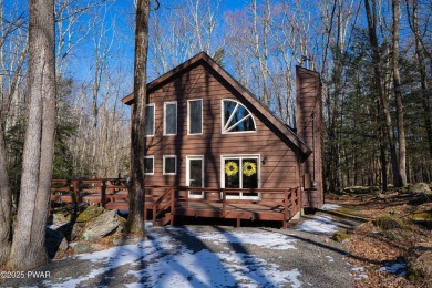 Your Perfect Pocono Escape Awaits!Step into this stunning, fully on The Hideout Golf in Pennsylvania - for sale on GolfHomes.com, golf home, golf lot