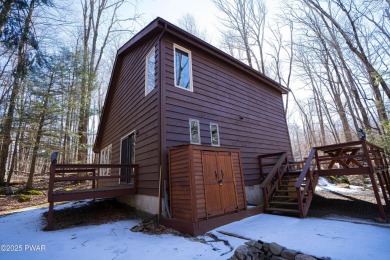 Your Perfect Pocono Escape Awaits!Step into this stunning, fully on The Hideout Golf in Pennsylvania - for sale on GolfHomes.com, golf home, golf lot