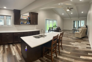 Perfect Like-New Condo in the Heart of the Iowa Great Lakes! on Brooks National Golf Club in Iowa - for sale on GolfHomes.com, golf home, golf lot