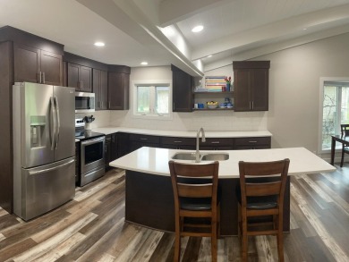 Perfect Like-New Condo in the Heart of the Iowa Great Lakes! on Brooks National Golf Club in Iowa - for sale on GolfHomes.com, golf home, golf lot