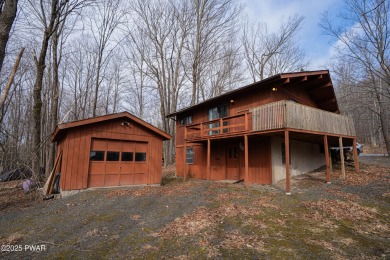 Charming Ranch in The Hideout - Your Pocono Retreat!Nestled in on The Hideout Golf in Pennsylvania - for sale on GolfHomes.com, golf home, golf lot