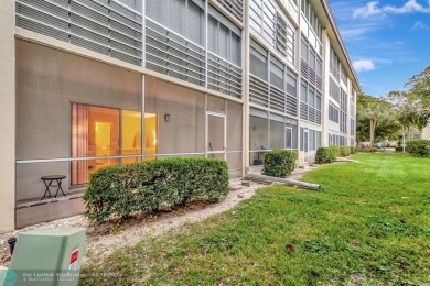 Reduced, Motivated Seller.  Huge  Charming 1-Bed, 1.5-Bath Home on Wynmoor Golf Course in Florida - for sale on GolfHomes.com, golf home, golf lot