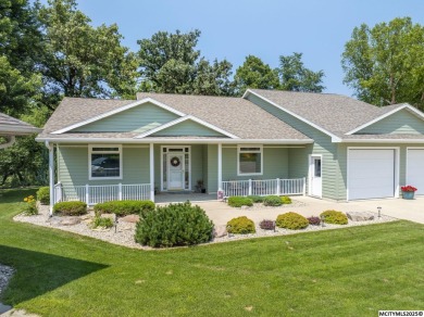 STUNNING 4 BDRM 2.5 BATH HOME TASTEFULLY DECORATED WITH on Ridgestone Golf Club in Iowa - for sale on GolfHomes.com, golf home, golf lot