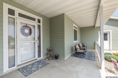 STUNNING 4 BDRM 2.5 BATH HOME TASTEFULLY DECORATED WITH on Ridgestone Golf Club in Iowa - for sale on GolfHomes.com, golf home, golf lot
