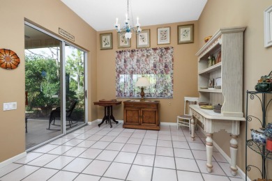 3/3/2 CBS Charming Courtyard Home with pool. Lakefront home is on Lost Lake Golf Club in Florida - for sale on GolfHomes.com, golf home, golf lot