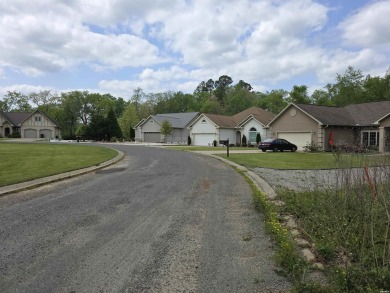 This lot is a builder's dream..In upscale neighborhood and the on Diamondhead Golf and Country Club in Arkansas - for sale on GolfHomes.com, golf home, golf lot