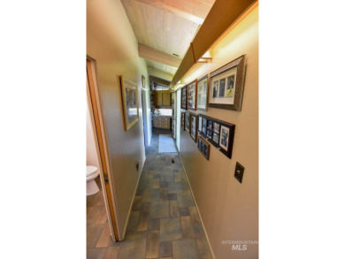 Whether you're an avid golfer or simply appreciate the serene on Quail Ridge Golf Course in Washington - for sale on GolfHomes.com, golf home, golf lot
