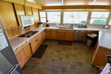 Whether you're an avid golfer or simply appreciate the serene on Quail Ridge Golf Course in Washington - for sale on GolfHomes.com, golf home, golf lot