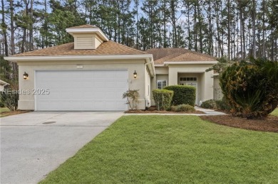 Desirable floor plan w/3 Bedrooms or 2+ den and 2.5 bathrooms on Okatie Creek Golf Club in South Carolina - for sale on GolfHomes.com, golf home, golf lot