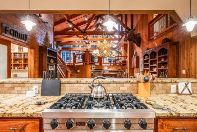 Welcome to the one-of-a-kind Villa Vista Lodge in on Sierra Star Golf Course in California - for sale on GolfHomes.com, golf home, golf lot