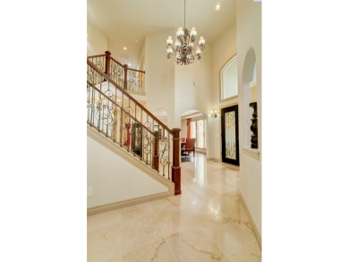 MLS# 285051 Modern Elegance Meets Everyday Comfort in Canyon on Canyon Lakes Golf Course in Washington - for sale on GolfHomes.com, golf home, golf lot