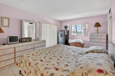 Charming, fully furnished 1st floor corner unit in Kings Point on Kings Point Golf -Flanders Way in Florida - for sale on GolfHomes.com, golf home, golf lot