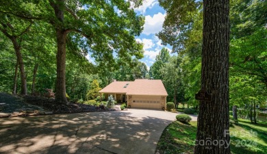 *Back on Market at no fault of the sellers* 
This luxurious on Cleghorn Plantation Golf Club in North Carolina - for sale on GolfHomes.com, golf home, golf lot