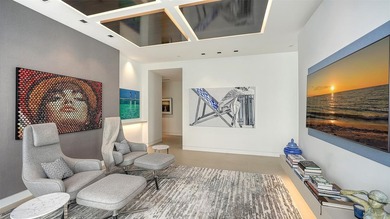 Drop dead gorgeous PENTHOUSE level condominium recently and on Links on Longboat Golf Club in Florida - for sale on GolfHomes.com, golf home, golf lot