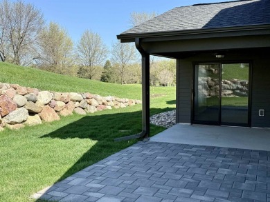 This 3-bedroom, 2-bath condo stands out in the Greater Lakes on Indian Hills Golf Club in Iowa - for sale on GolfHomes.com, golf home, golf lot