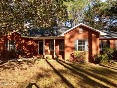 Very nice brick home in excellent condition. Home has been on Dogwood Lakes Golf Club in Florida - for sale on GolfHomes.com, golf home, golf lot