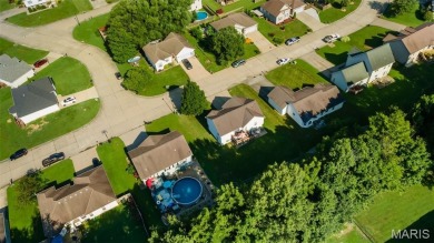 This one owner home has been maintained. It could use some on Bent Creek Golf Course in Missouri - for sale on GolfHomes.com, golf home, golf lot