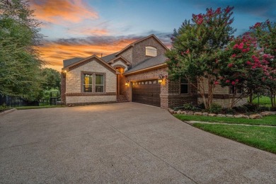 Nestled on the 8th fairway of Ridglea Golf Course, this on Ridglea Country Club in Texas - for sale on GolfHomes.com, golf home, golf lot