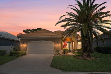 Charming Single-Family Home - This well-maintained 3-bedroom on Monarch Country Club in Florida - for sale on GolfHomes.com, golf home, golf lot