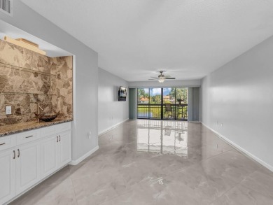 Discover your dream condo at Meadowood Golf & Tennis Club! This on Meadowood Golf and Tennis Club in Florida - for sale on GolfHomes.com, golf home, golf lot