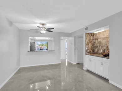 Discover your dream condo at Meadowood Golf & Tennis Club! This on Meadowood Golf and Tennis Club in Florida - for sale on GolfHomes.com, golf home, golf lot