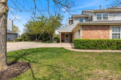 RARE & AMAZING RANCH TOWNHOME OVERLOOKING SPECTACULAR VIEWS OF on Glendale Lakes Golf Club in Illinois - for sale on GolfHomes.com, golf home, golf lot