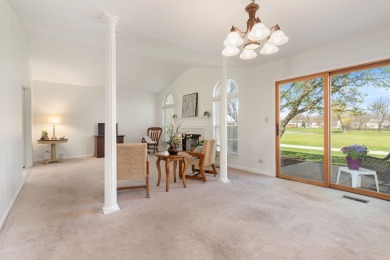 RARE & AMAZING RANCH TOWNHOME OVERLOOKING SPECTACULAR VIEWS OF on Glendale Lakes Golf Club in Illinois - for sale on GolfHomes.com, golf home, golf lot