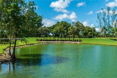 PRICE TO SELL. Georgeos Golf View, Two Bedroom, updated - Tile on Hollybrook Golf and Tennis Club  in Florida - for sale on GolfHomes.com, golf home, golf lot