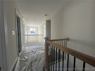 MOVE-IN PACKET!! FRENCH DOOR REFRIG, BLINDS, SOD FRONT AND BACK on Kings Grant Golf and Country Club in North Carolina - for sale on GolfHomes.com, golf home, golf lot