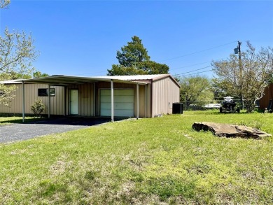 485 Quail Creek Circle, Pottsboro TX is a  rare opportunity to on Tanglewood Resort in Texas - for sale on GolfHomes.com, golf home, golf lot