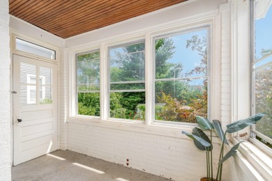Welcome to this charming 2-bedroom, 1-bath home in the heart of on Twin Oaks Golf and Plantation Club in Kentucky - for sale on GolfHomes.com, golf home, golf lot