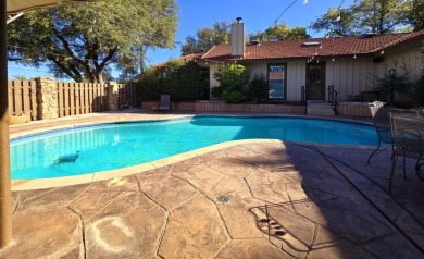 Welcome to this delightful 4-bedroom, 3 full, 2 half bathroom on Sweetwater Country Club in Texas - for sale on GolfHomes.com, golf home, golf lot