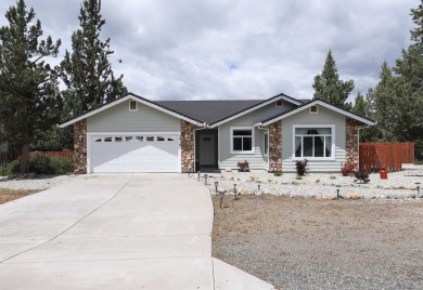 Welcome home to your very own slice of paradise in Lake on Lake Shastina Golf Course in California - for sale on GolfHomes.com, golf home, golf lot