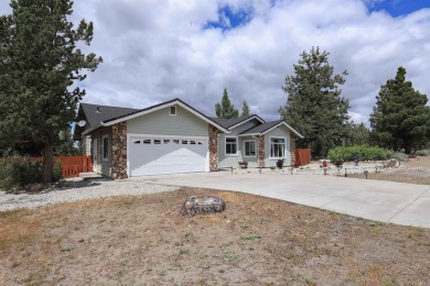 Welcome home to your very own slice of paradise in Lake on Lake Shastina Golf Course in California - for sale on GolfHomes.com, golf home, golf lot